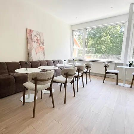 Quiet Student By Parking Tilburg